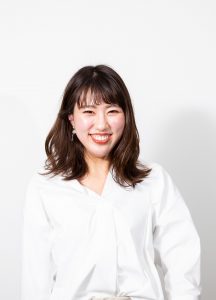 <font color=#C85179>西 佳香</font>